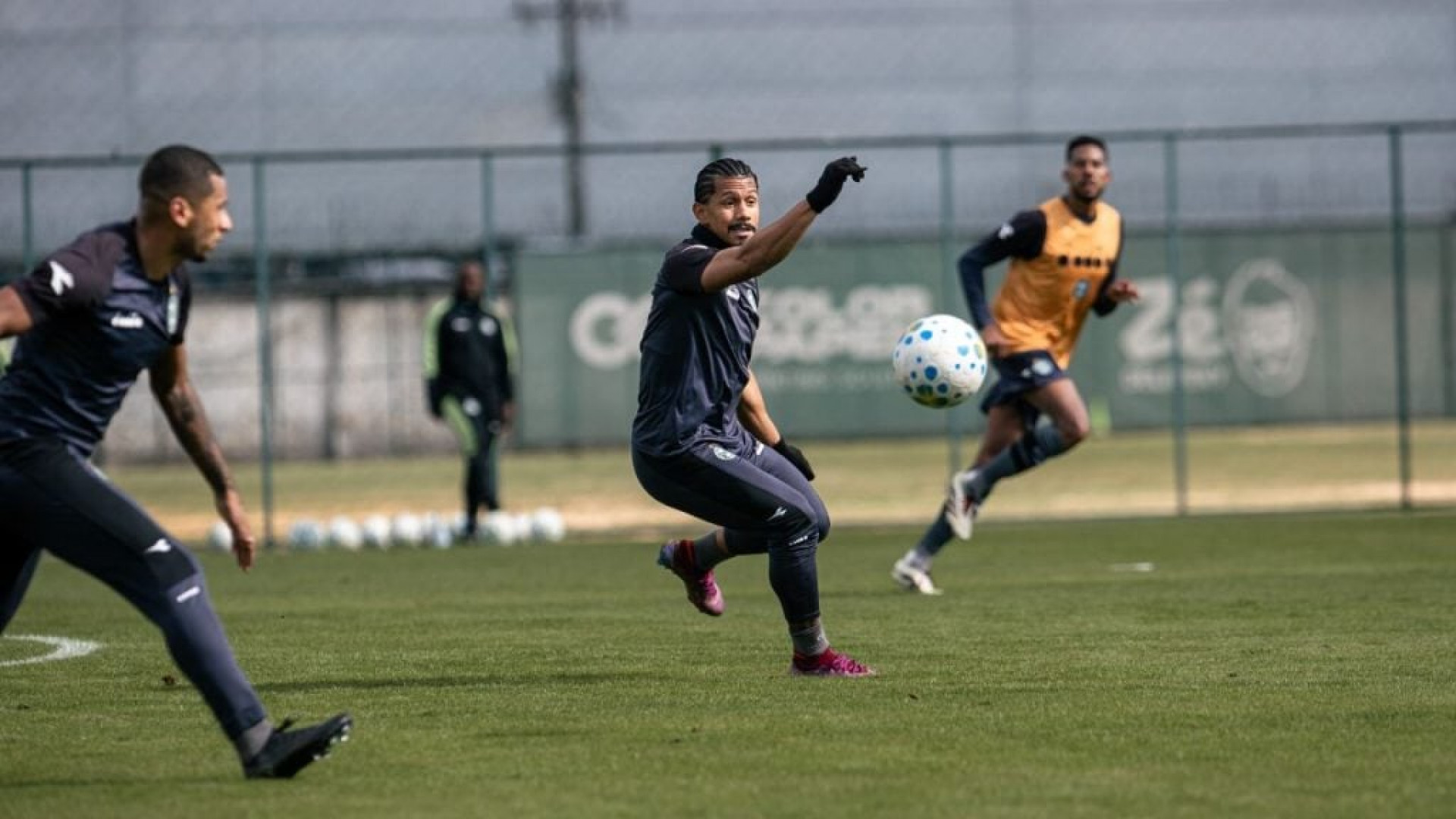 Coritiba x Bahia: onde assistir, escala&ccedil;&otilde;es e arbitragem