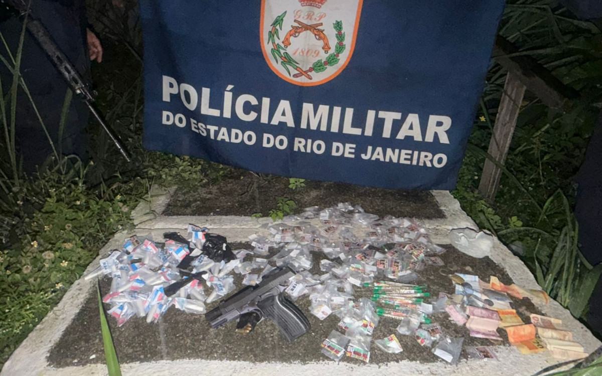 Dupla é presa por tráfico de drogas é preso em Itaboraí