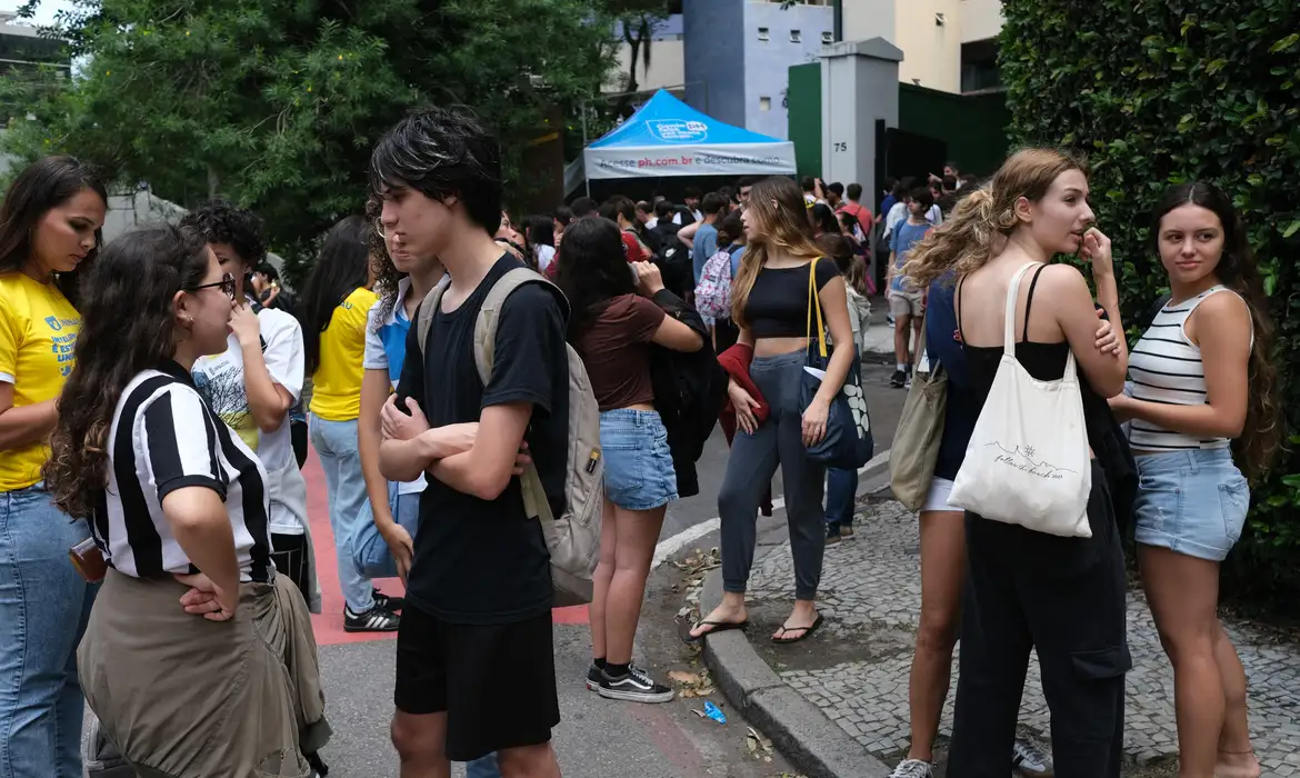 Começam as inscrições para o Enem 2026; saiba como participar