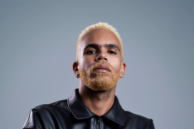 Rapper Hiran estreia show do álbum 'Imundo' no Rio após ataques nas redes