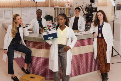 Clara Moneke vai estrelar primeira série médica brasileira da Netflix