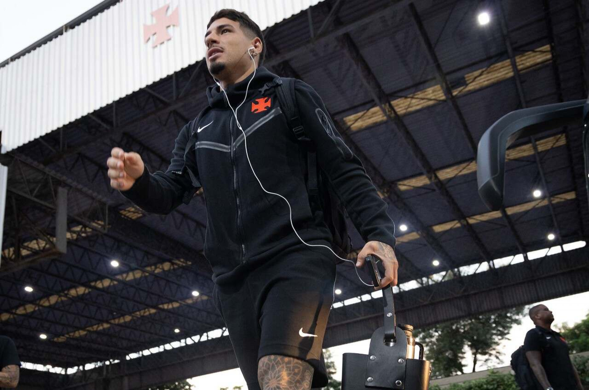 Sald&iacute;via falha pelo terceiro jogo seguido e escancara problema no Vasco