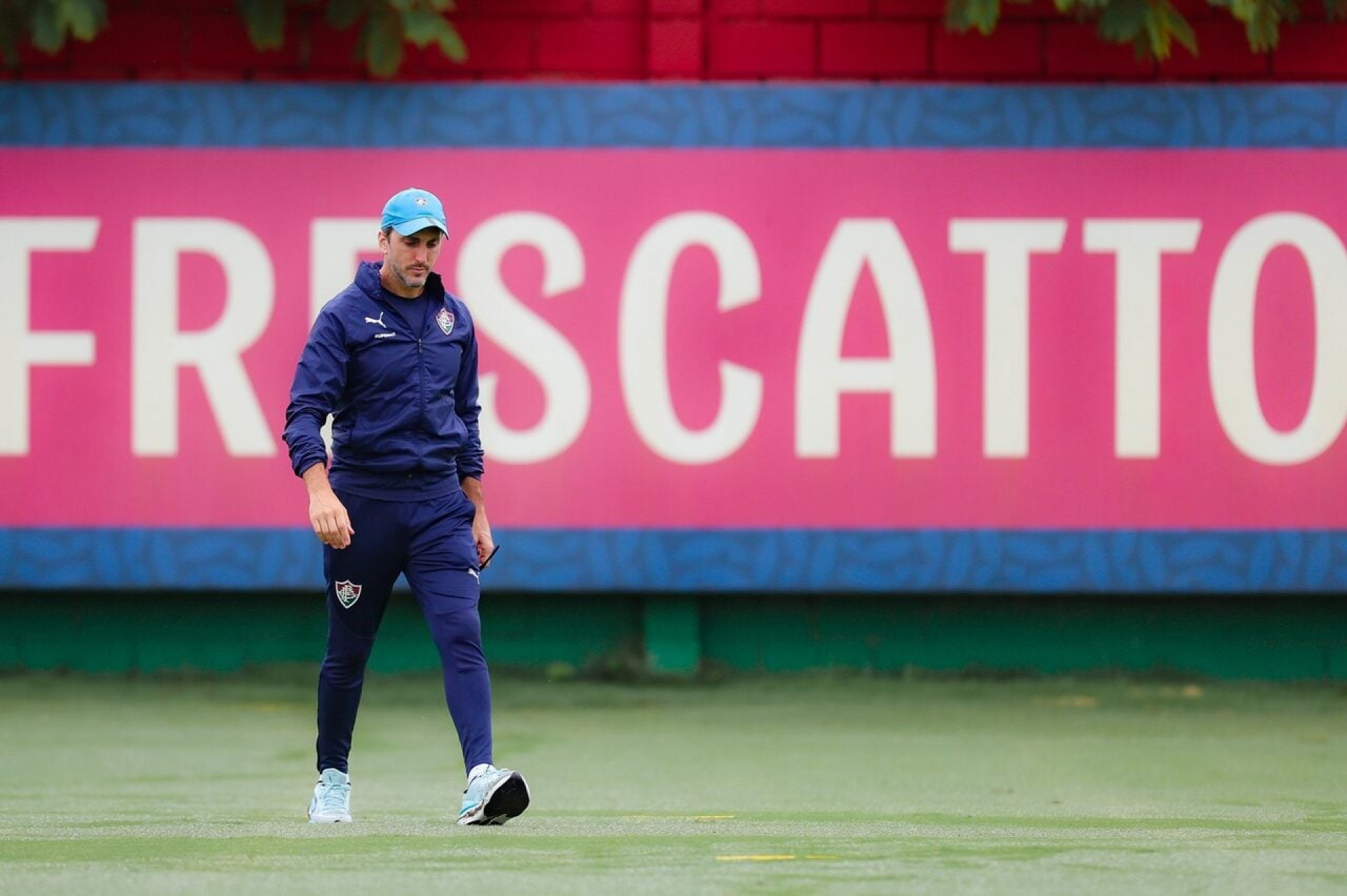 Martinelli treina com o elenco e avan&ccedil;a em recupera&ccedil;&atilde;o no Fluminense