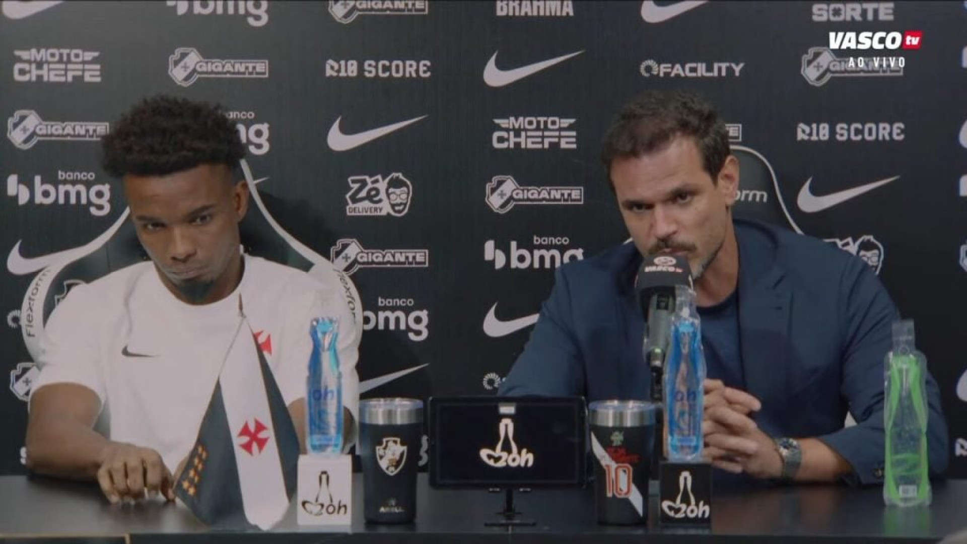 Renato Ga&uacute;cho n&atilde;o aparece para coletiva, mas ganha respaldo da diretoria do Vasco
