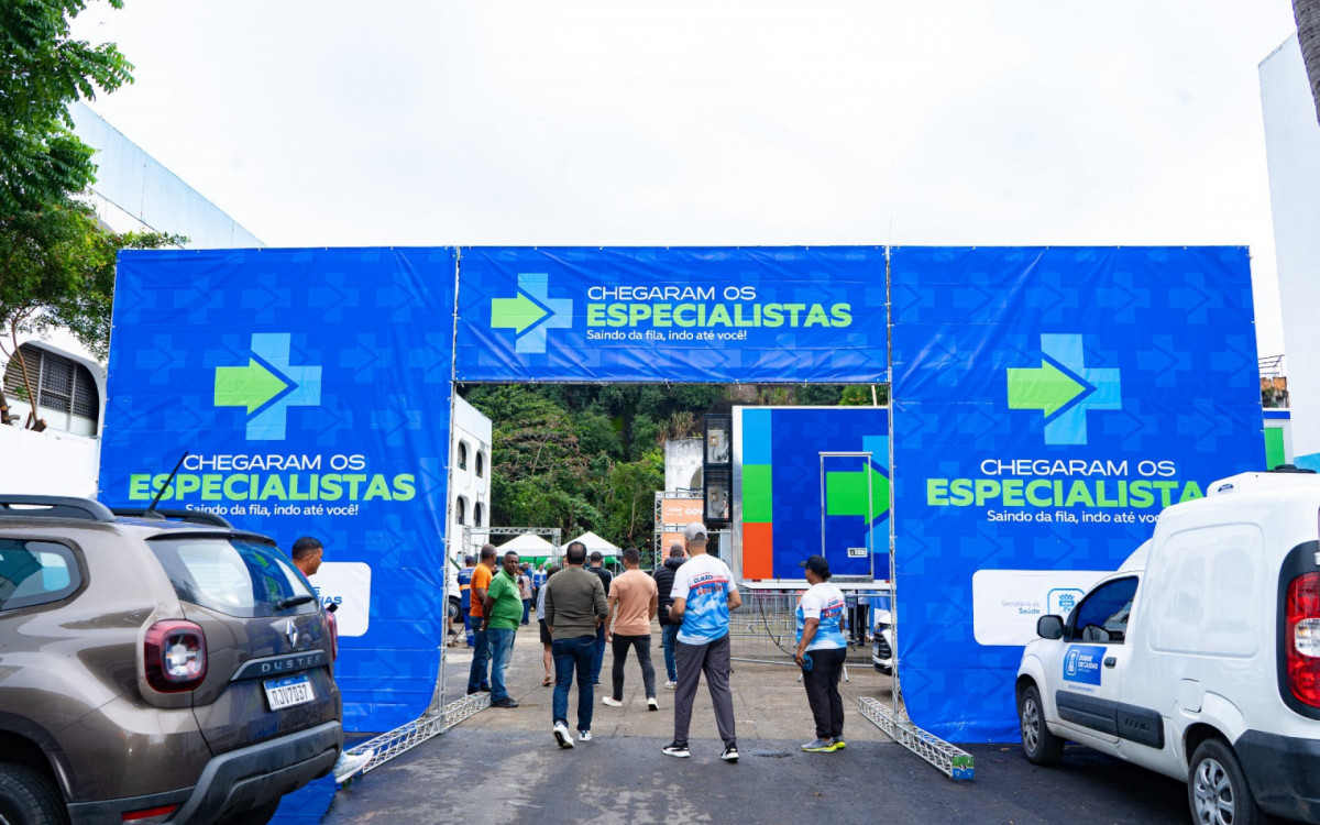 Bairro Dr. Laureano, em Caxias, recebe carreta \'Chegaram os Especialistas\'