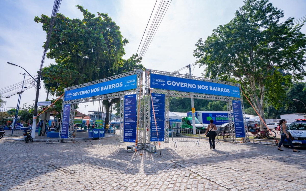 Prefeitura de Duque de Caxias entrega novo campo do Coreia - Divulga&ccedil;&atilde;o