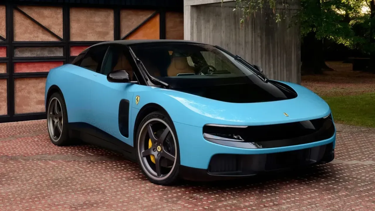 Ferrari apresenta primeiro carro 100% elétrico da marca