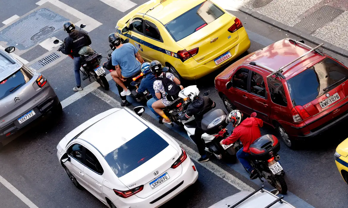 Atlas da Violência: mortes envolvendo moto aumentam com expansão da economia de aplicativo