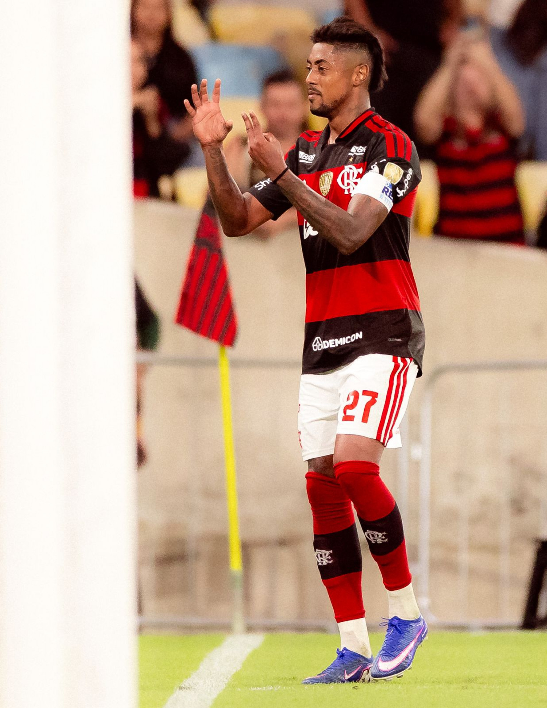 Em partida apagada do Rubro-Negro, Bruno Henrique chamou a responsabilidade e conduziu a vitória - ADRIANO FONTES/FLAMENGO