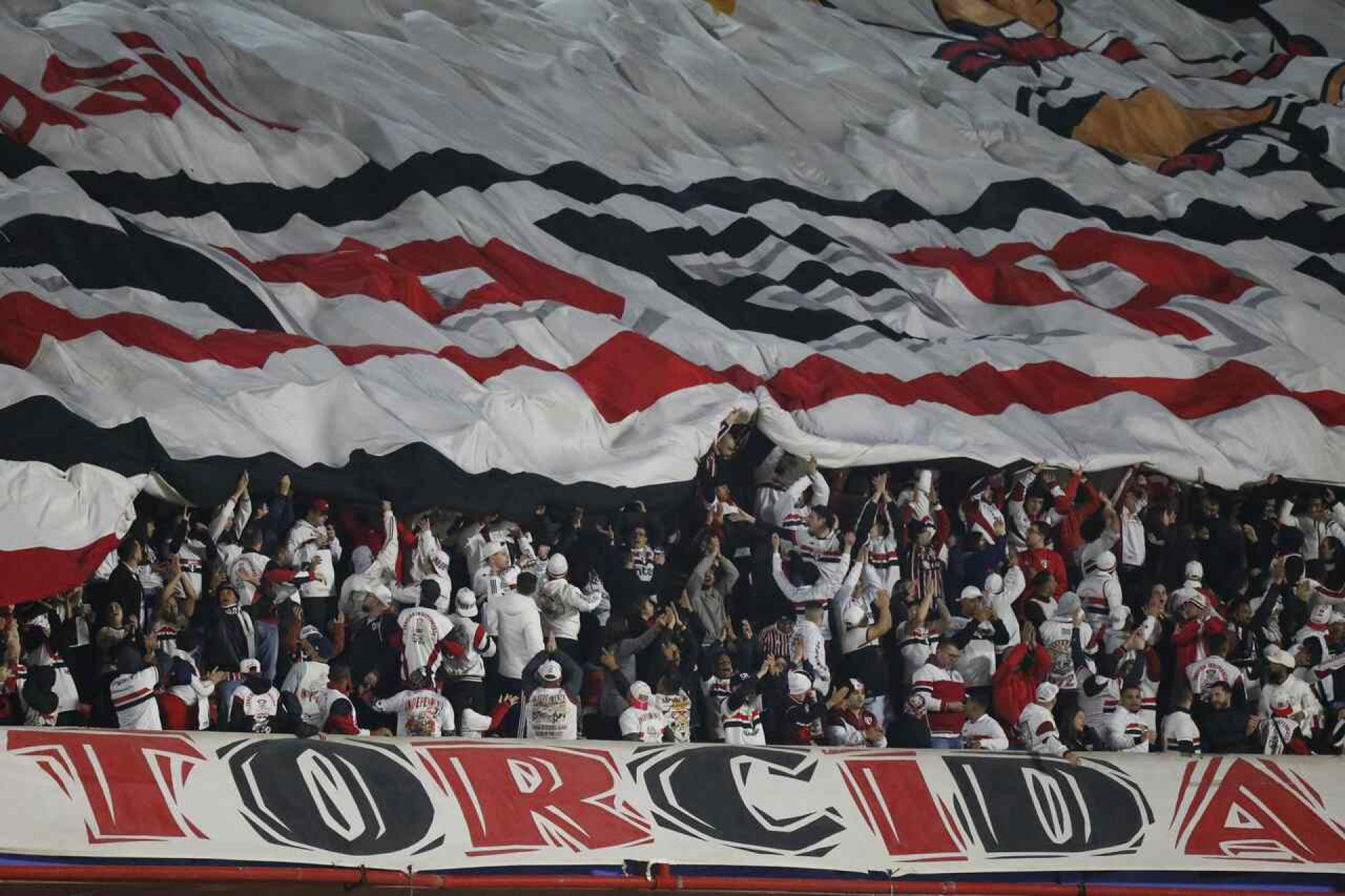 S&atilde;o Paulo registra pior p&uacute;blico no Morumbis em 2026 contra o Boston River