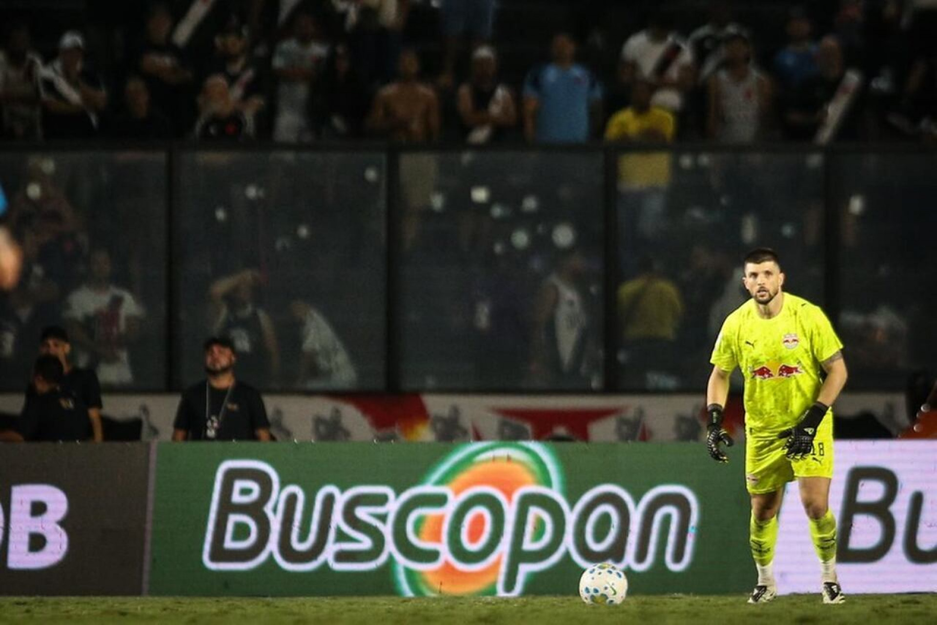 Em alta no Bragantino, Tiago Volpi vive momento de destaque no Brasileiro