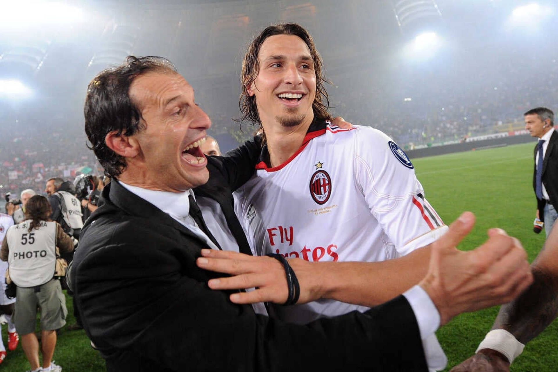 Discuss&atilde;o entre Allegri e Ibrahimovic esquenta crise interna no Milan