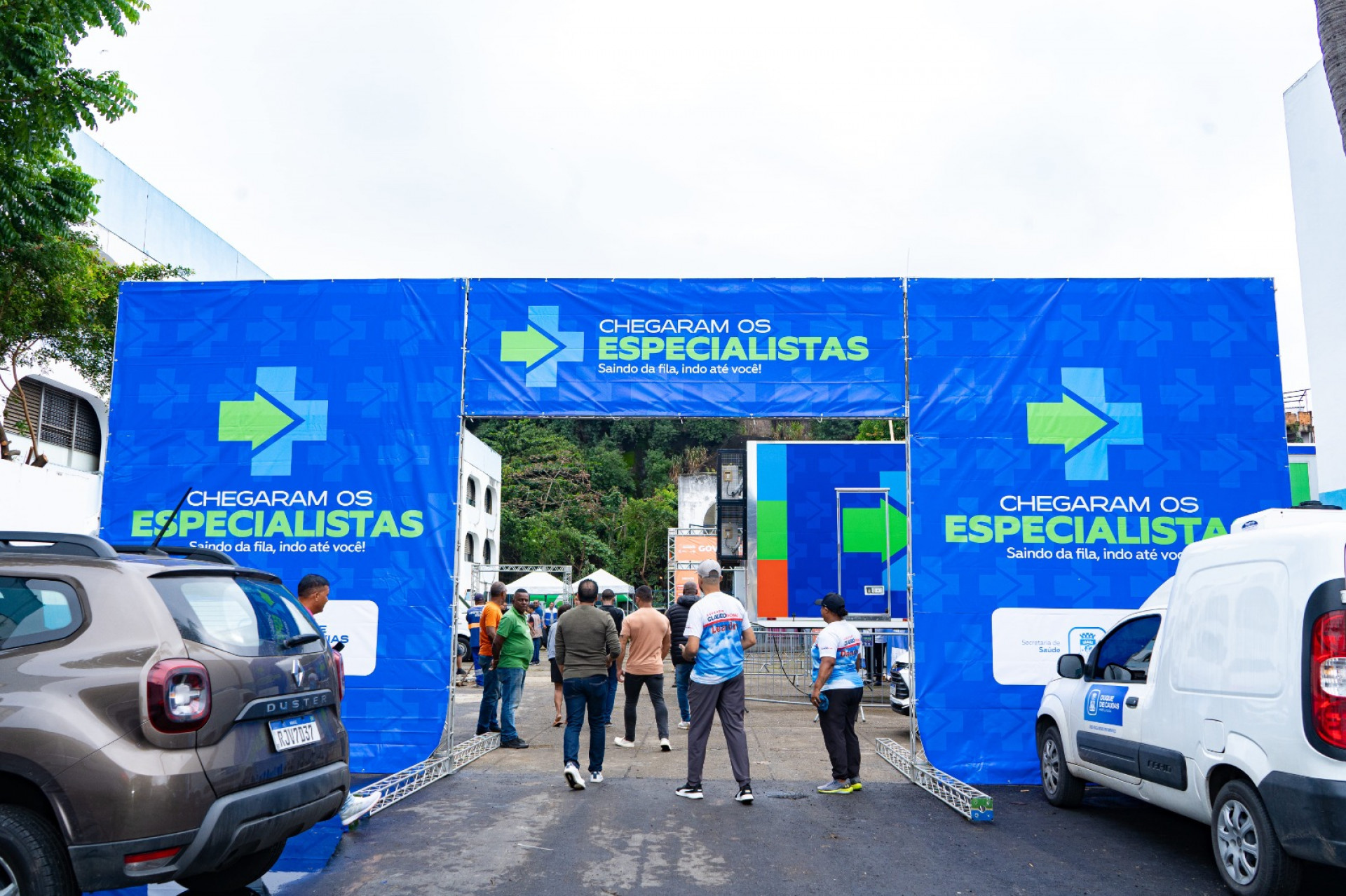 Bairro Dr. Laureano, em Caxias, recebe carreta 'Chegaram os Especialistas'