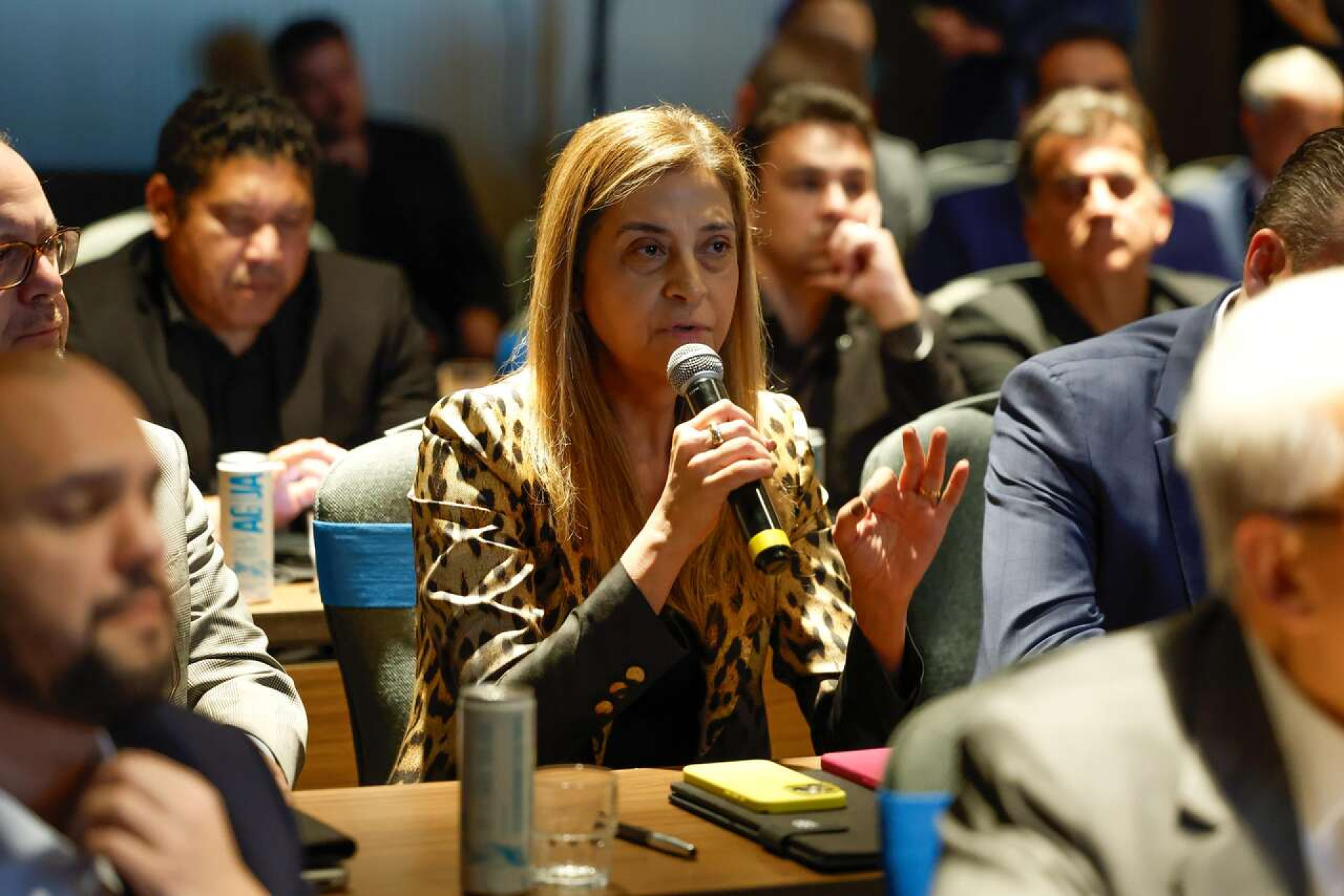 CBF avan&ccedil;a com clubes por Liga e cria comiss&atilde;o para proibir torcedores em CTs