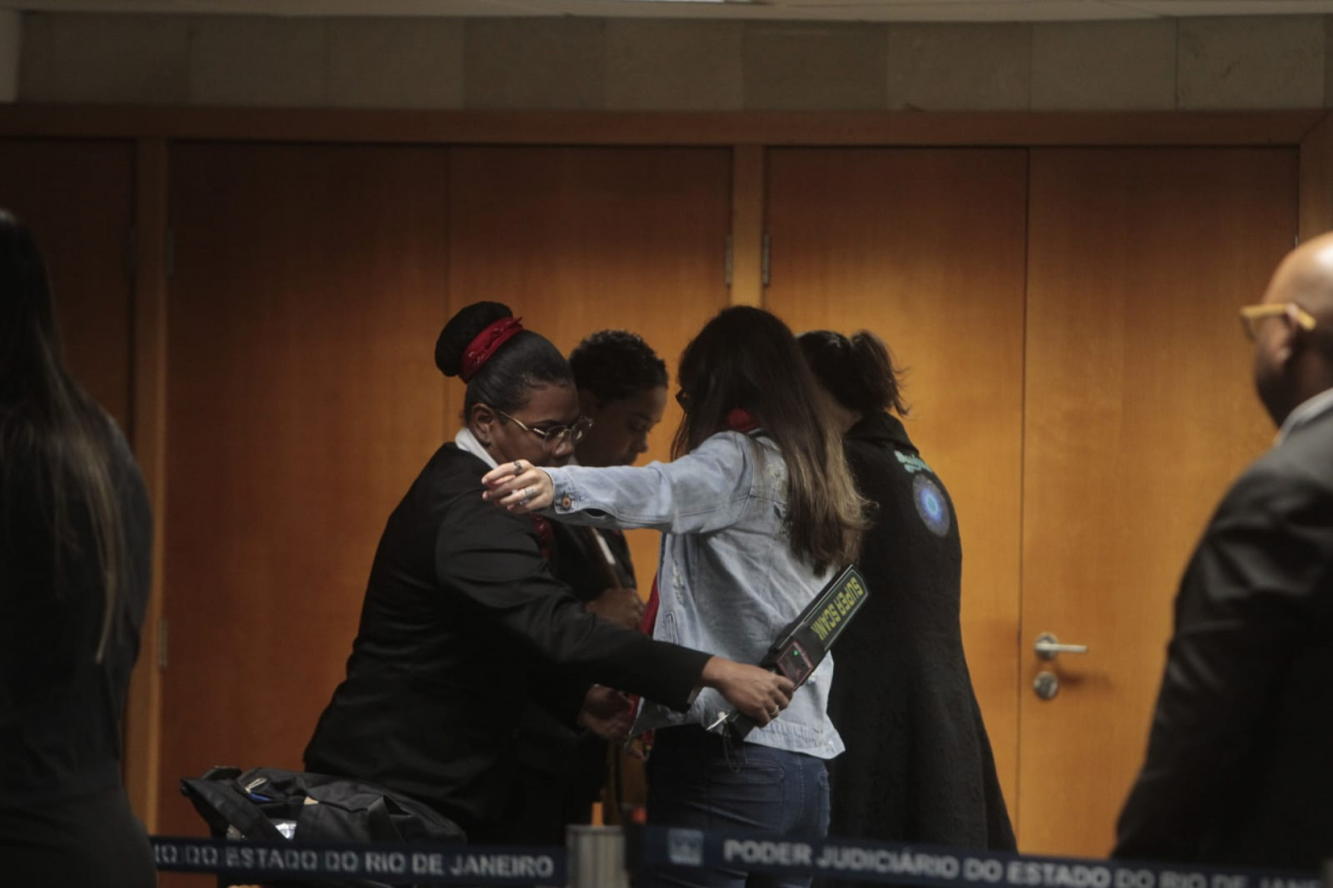 Diversas pessoas acompanham o julgamento do caso Henry Borel, no II Tribunal do Júri da Capital - Reginaldo Pimenta / Agência O Dia