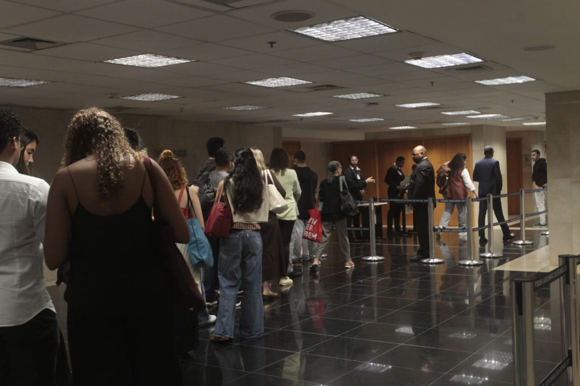 Diversas pessoas acompanham o julgamento do caso Henry Borel, no II Tribunal do Júri da Capital - Reginaldo Pimenta / Agência O Dia