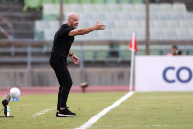 Franclim vê Botafogo com dois tempos distintos e aponta margem para melhora
