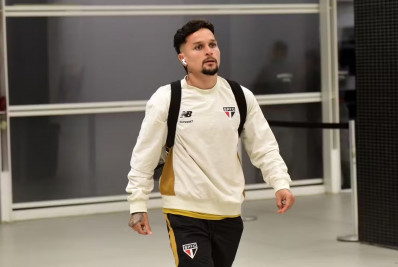 Emprestado pelo Botafogo, Artur expressa desejo de ser negociado em definitivo