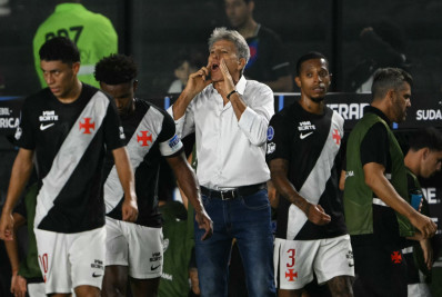 Renato Gaúcho celebra classificação e defende trabalho no Vasco: 'Torcedor é paixão'