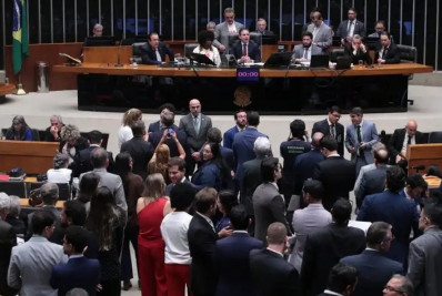Câmara dos Deputados aprova PEC que reduz a jornada de trabalho