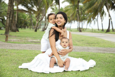 Ary Mirelle fala sobre primeira viagem internacional sem os filhos: 'Coração apertado'