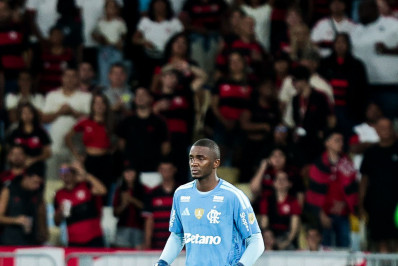 Andrew celebra oportunidade como titular no Flamengo e avalia atuação