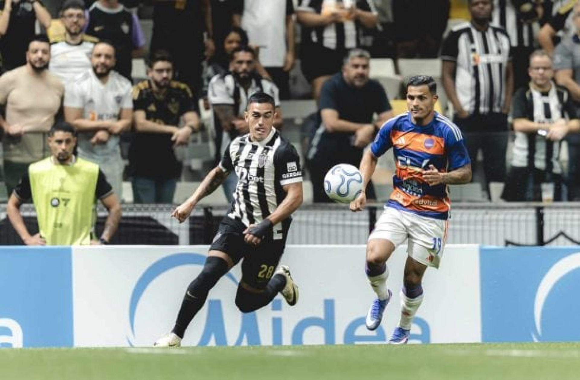 Atl&eacute;tico vence Puerto Cabello e vai &agrave;s oitavas da Sul-Americana