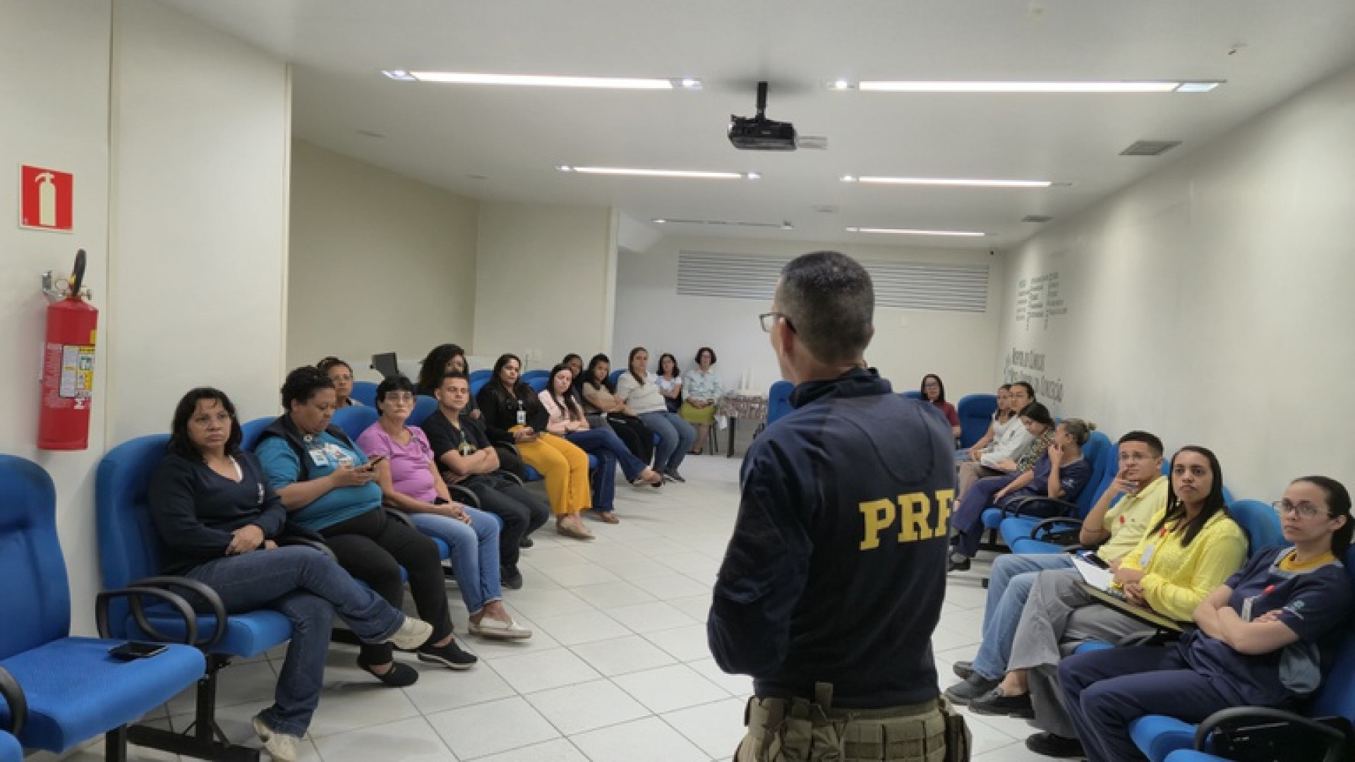 PRF promove evento sobre segurança no trânsito em hospital de Três Rios