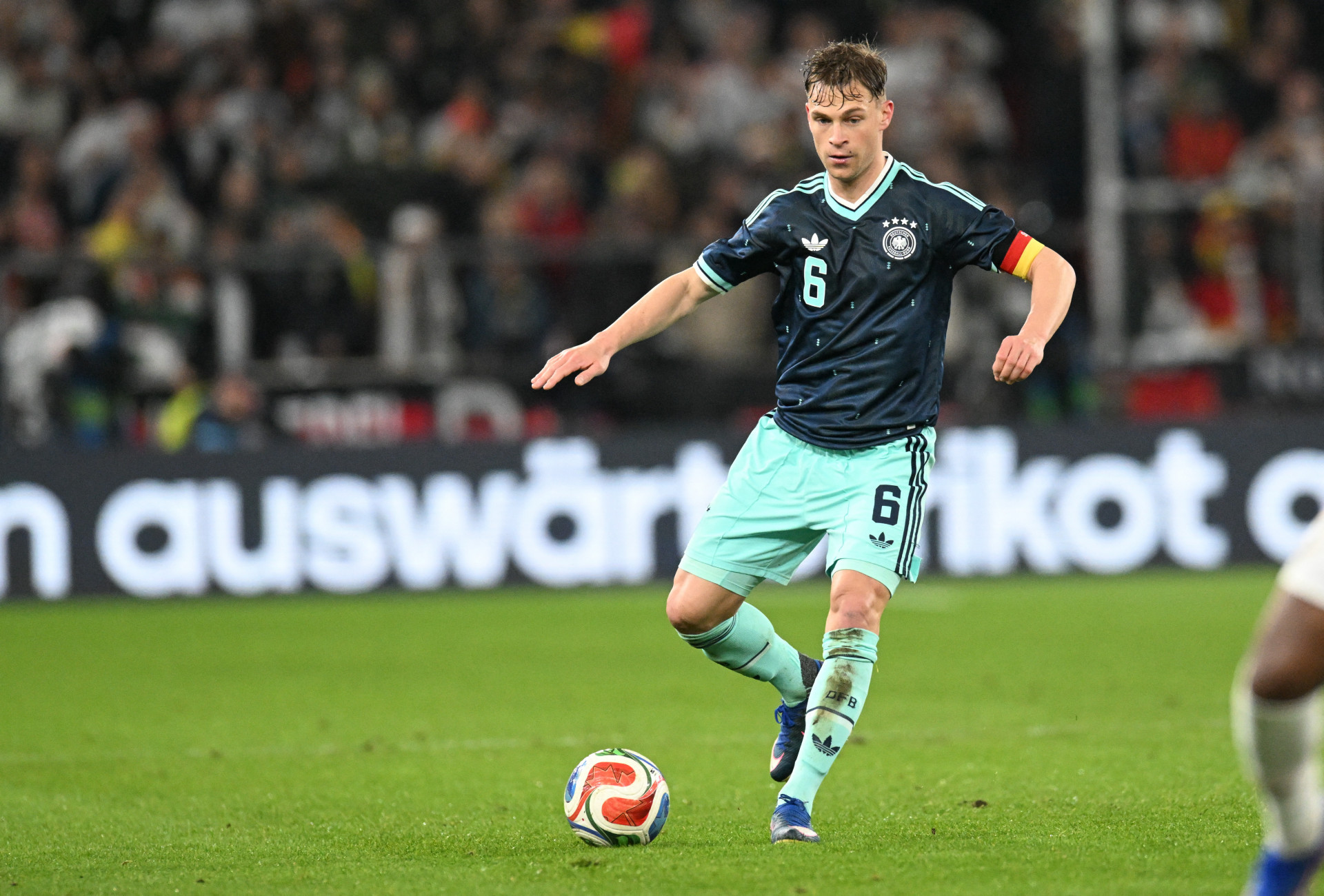 Kimmich é um dos pilares do meio-campo da Alemanha - Thomas Kienzle / AFP