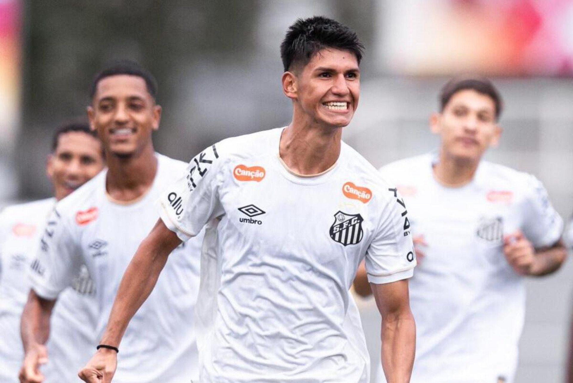 Santos e Botafogo empatam pelo Brasileir&atilde;o Sub-20 e seguem no G8