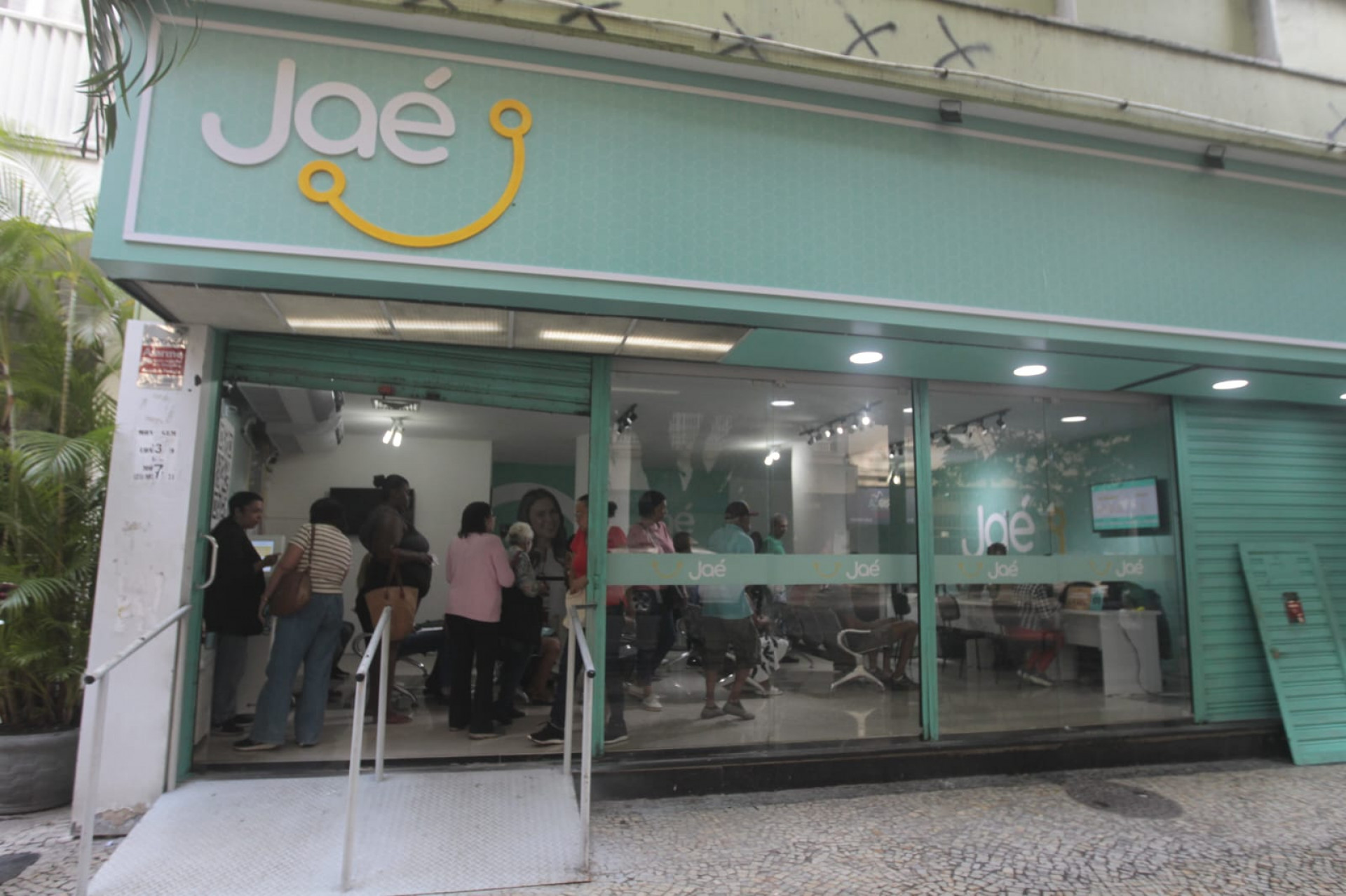 Fachada da loja Ja&eacute; em Copacabana, na Zona Sul  - Reginaldo Pimenta / Ag&ecirc;ncia O DIA
