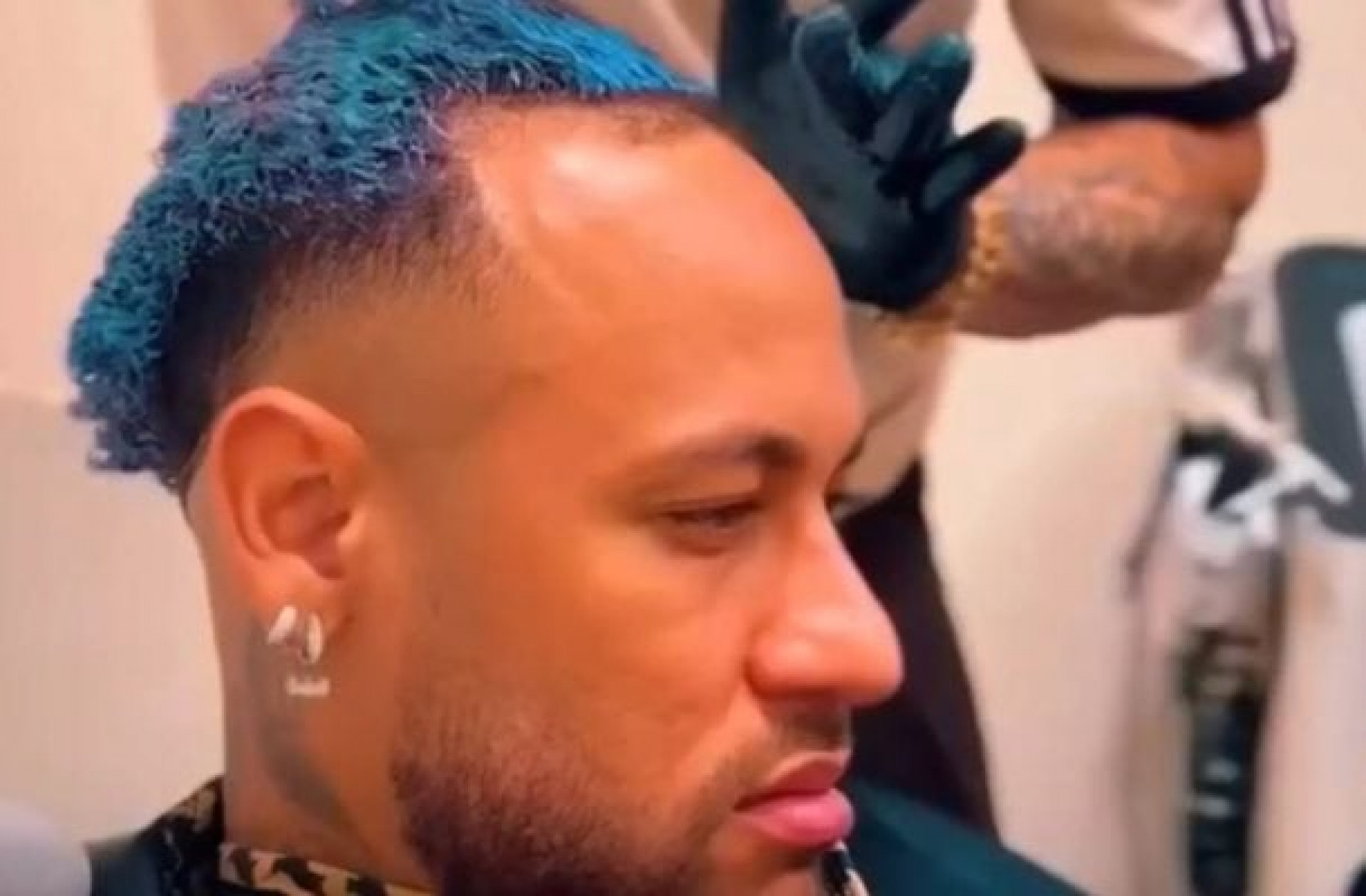 Luana Piovani debocha de calv&iacute;cie de Neymar; veja