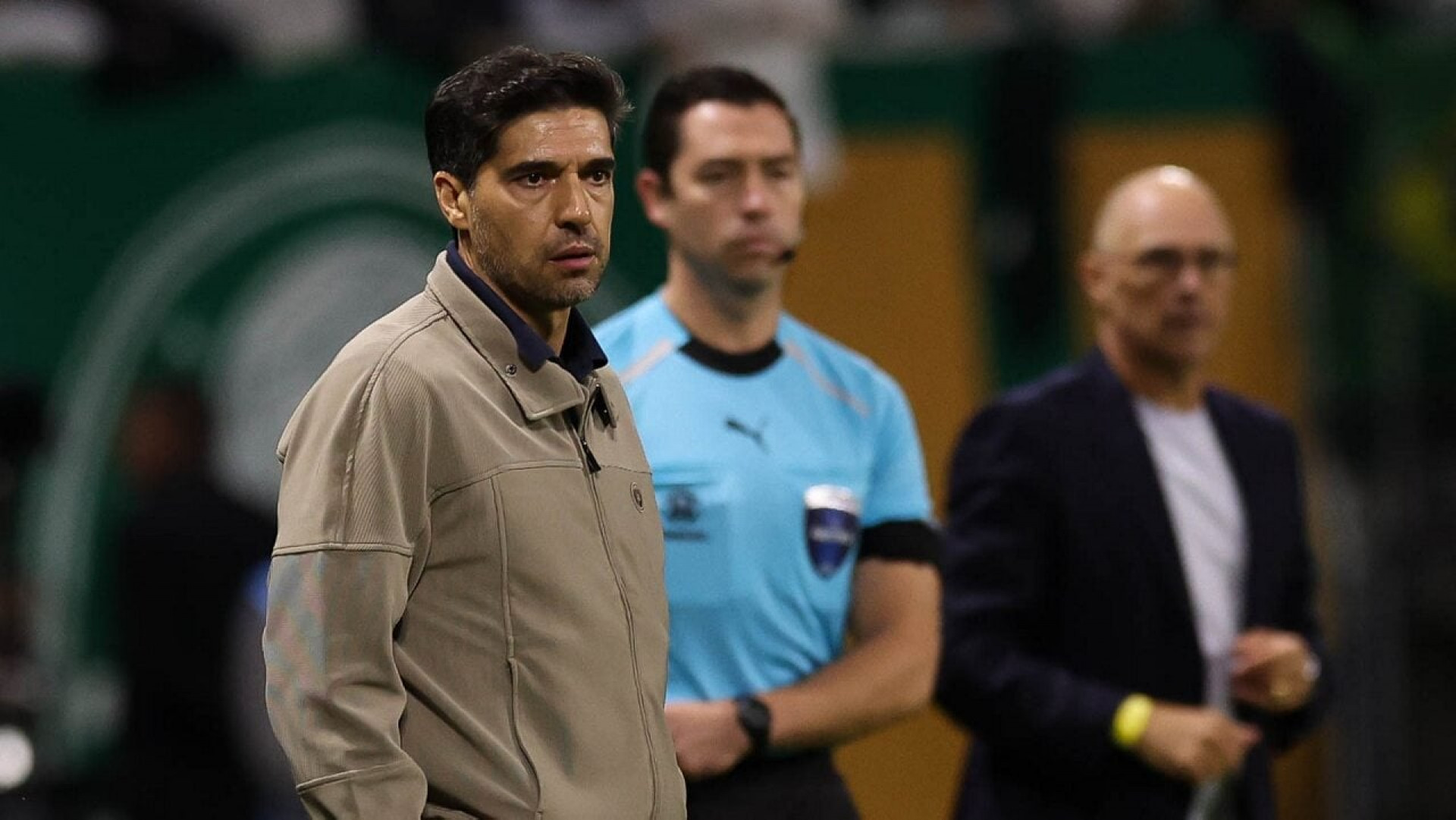 Abel Ferreira critica a CBF por marcar jogo do Palmeiras no domingo