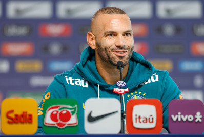 Weverton vê mudança de clube como fundamental para convocação e crê em chances na Copa