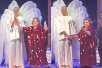 Dona Déa Lúcia é ovacionada em ensaio aberto de musical sobre Paulo Gustavo no Rio