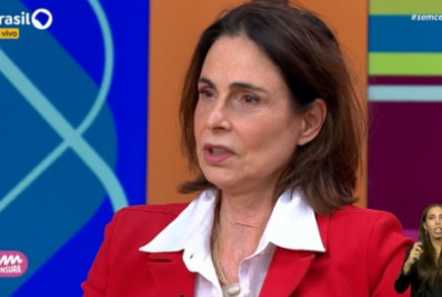 Silvia Pfeifer recorda par romântico com Christiane Torloni em 'Torre de Babel'