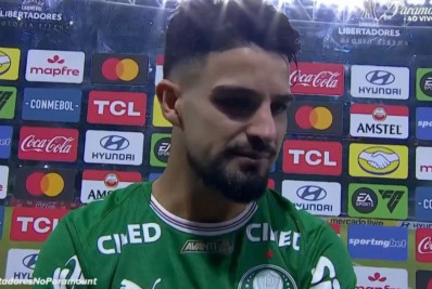 Atacante descobre que foi convocado para a Copa do Mundo em entrevista ao vivo