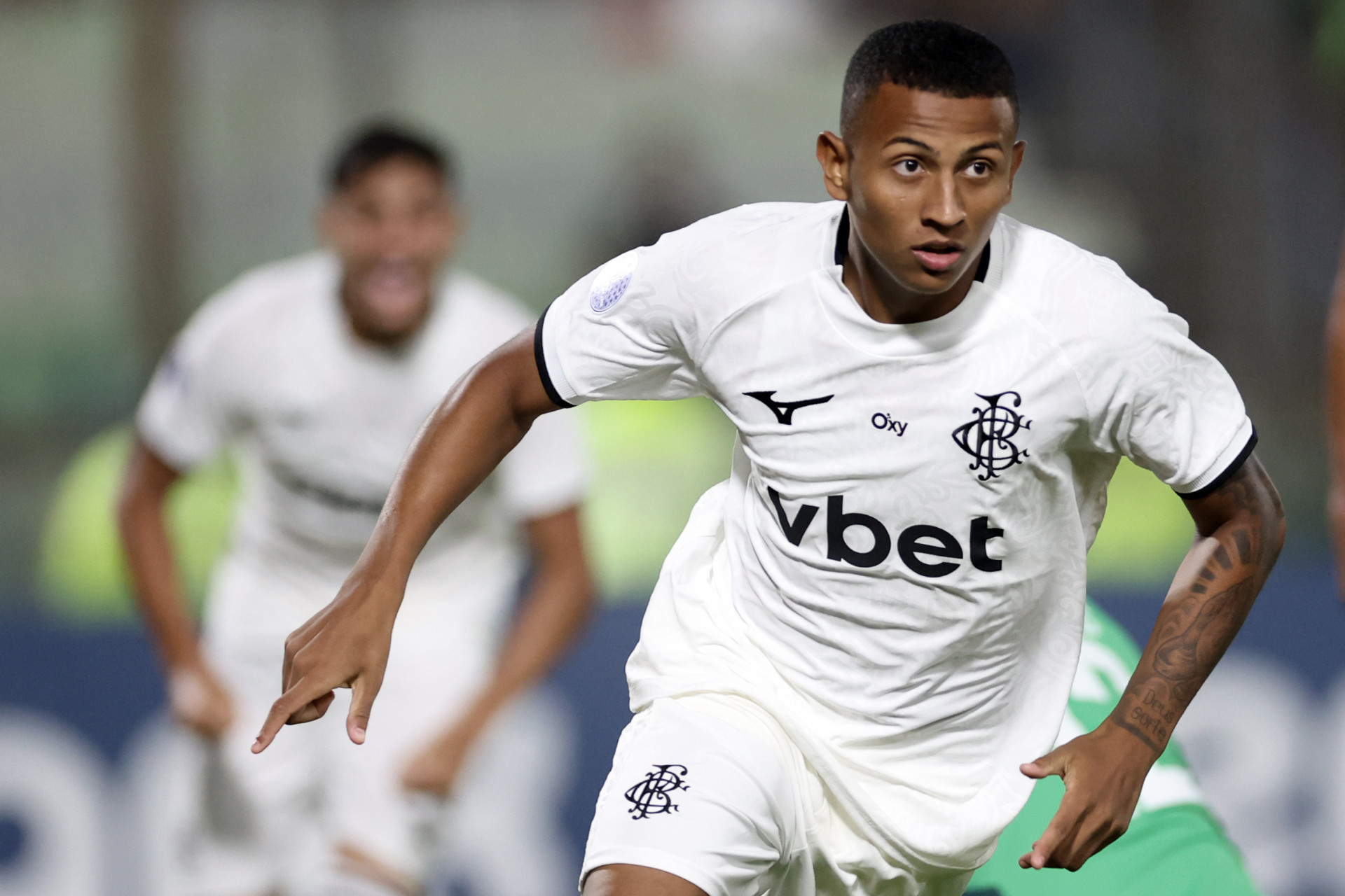 Kauan Toledo destaca ‘união’ no Botafogo e sonha com título da Sul-Americana