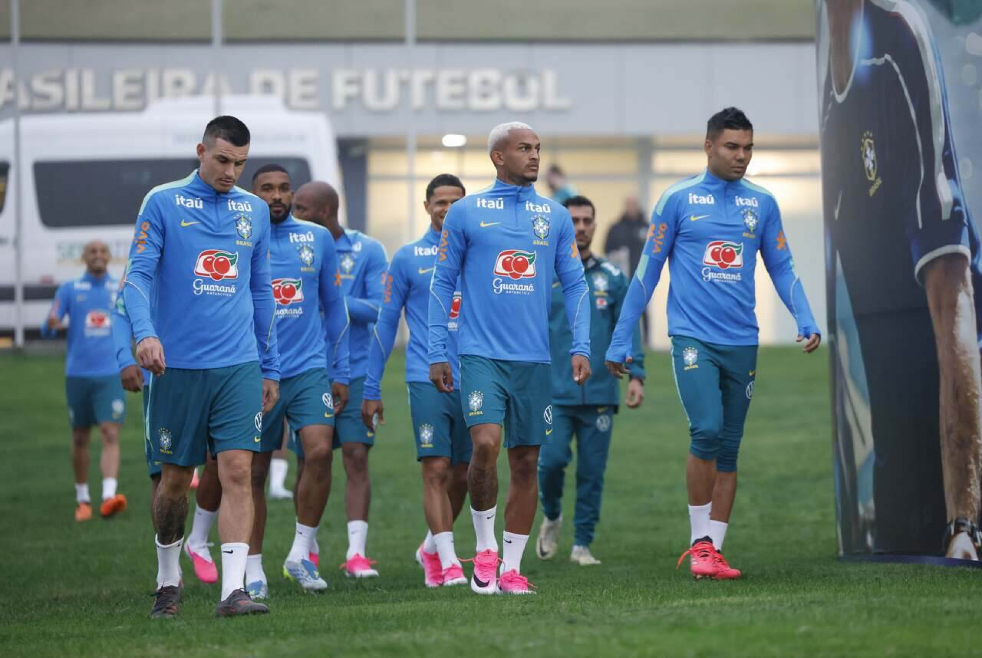Base forte: 22 convocados por Ancelotti passaram pelas categorias inferiores do Brasil