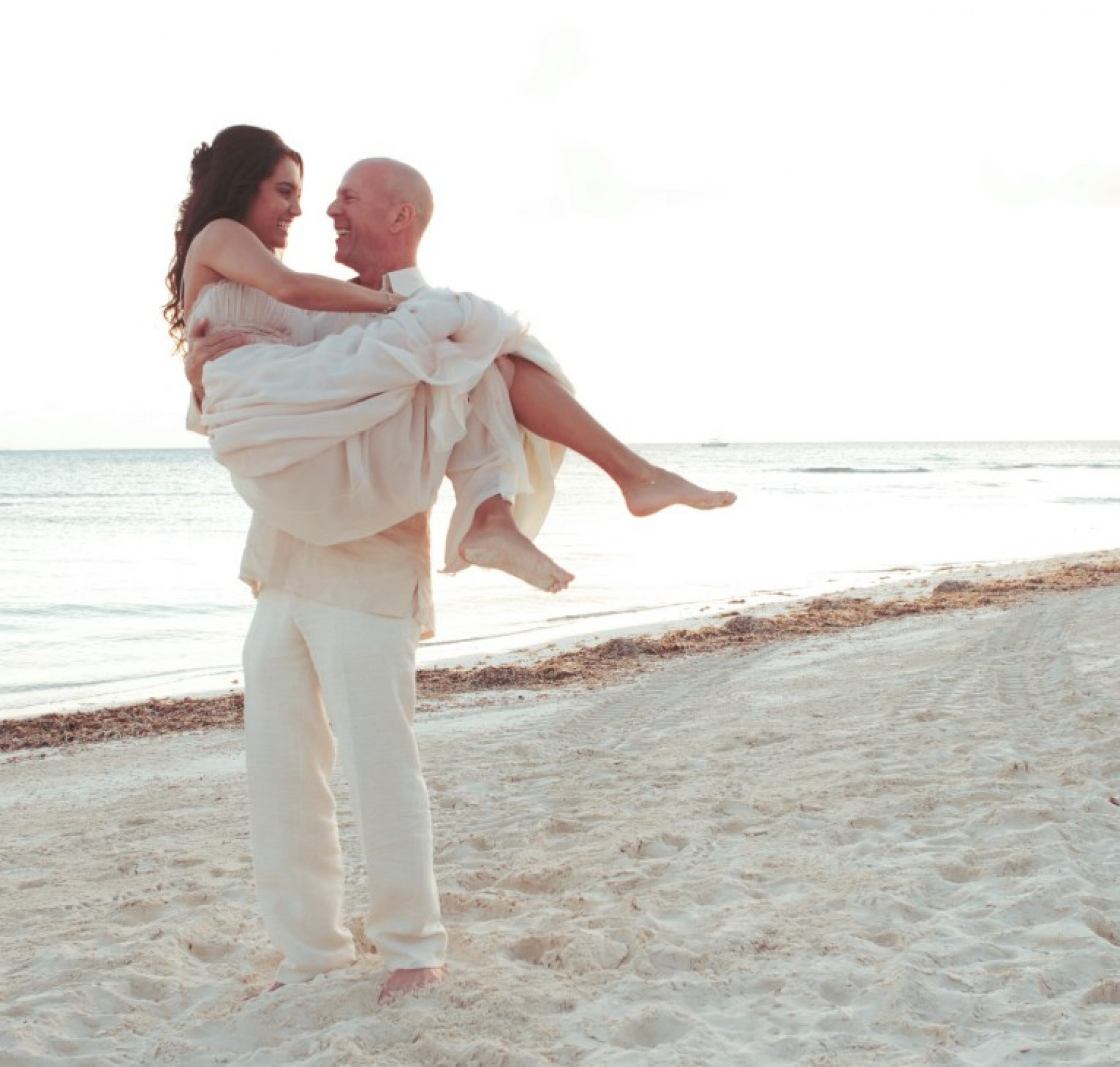 Emma Heming Willis e Bruce Willis em foto postada no Instagram - Reprodução / Instagram