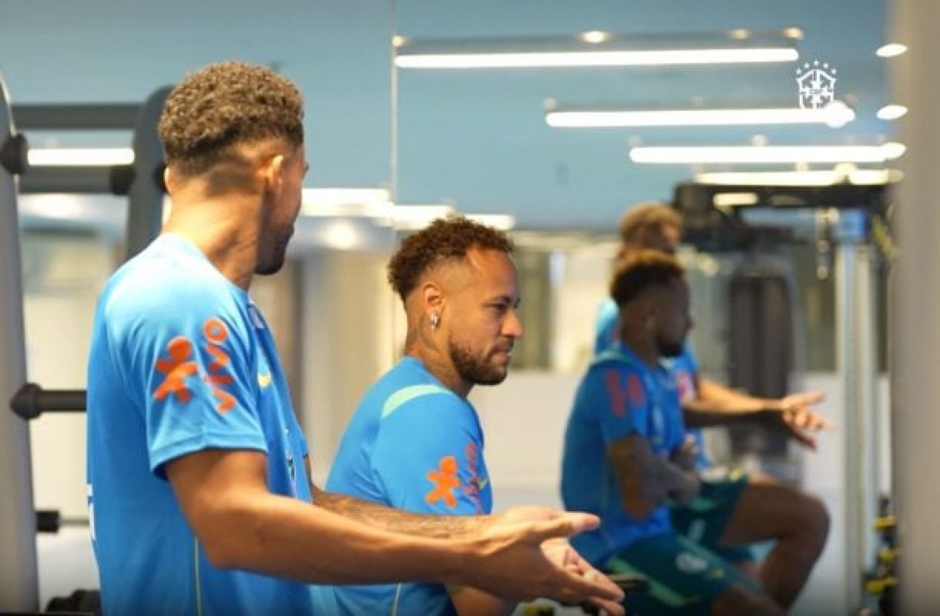Neymar tem les&atilde;o grau 2, afirma m&eacute;dico da Sele&ccedil;&atilde;o Brasileira