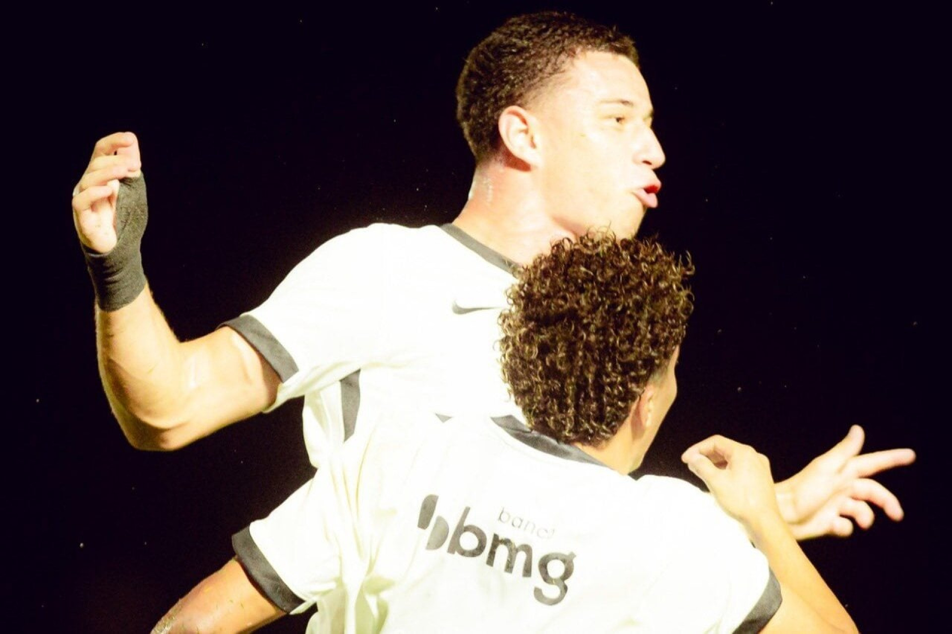 Dupla promissora do Vasco “estreia” lado a lado