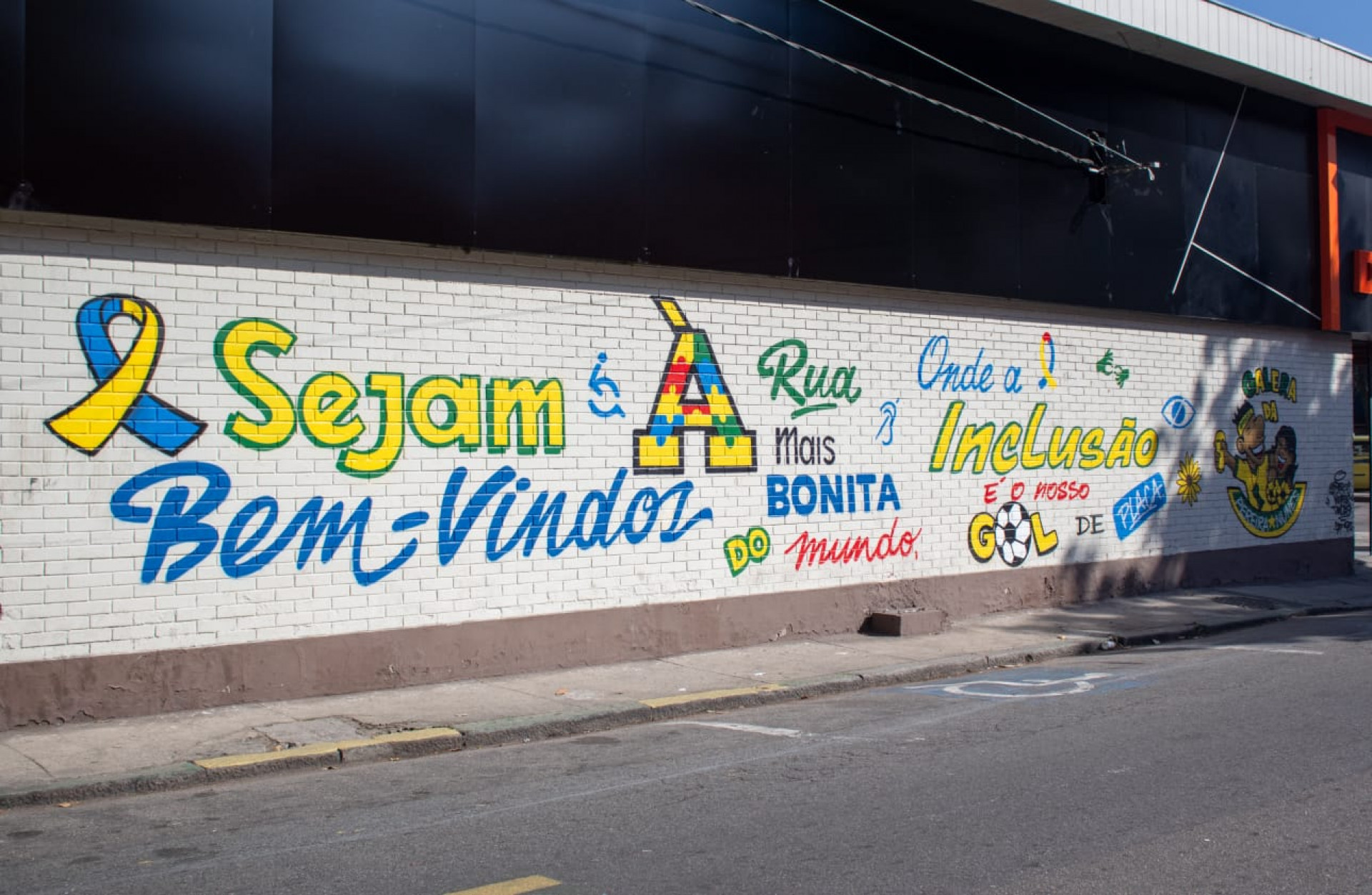 Edição deste ano celebrou a diversidade e a inclusão; quase 30 crianças no espectro participaram - Érica Martin / Agência O Dia