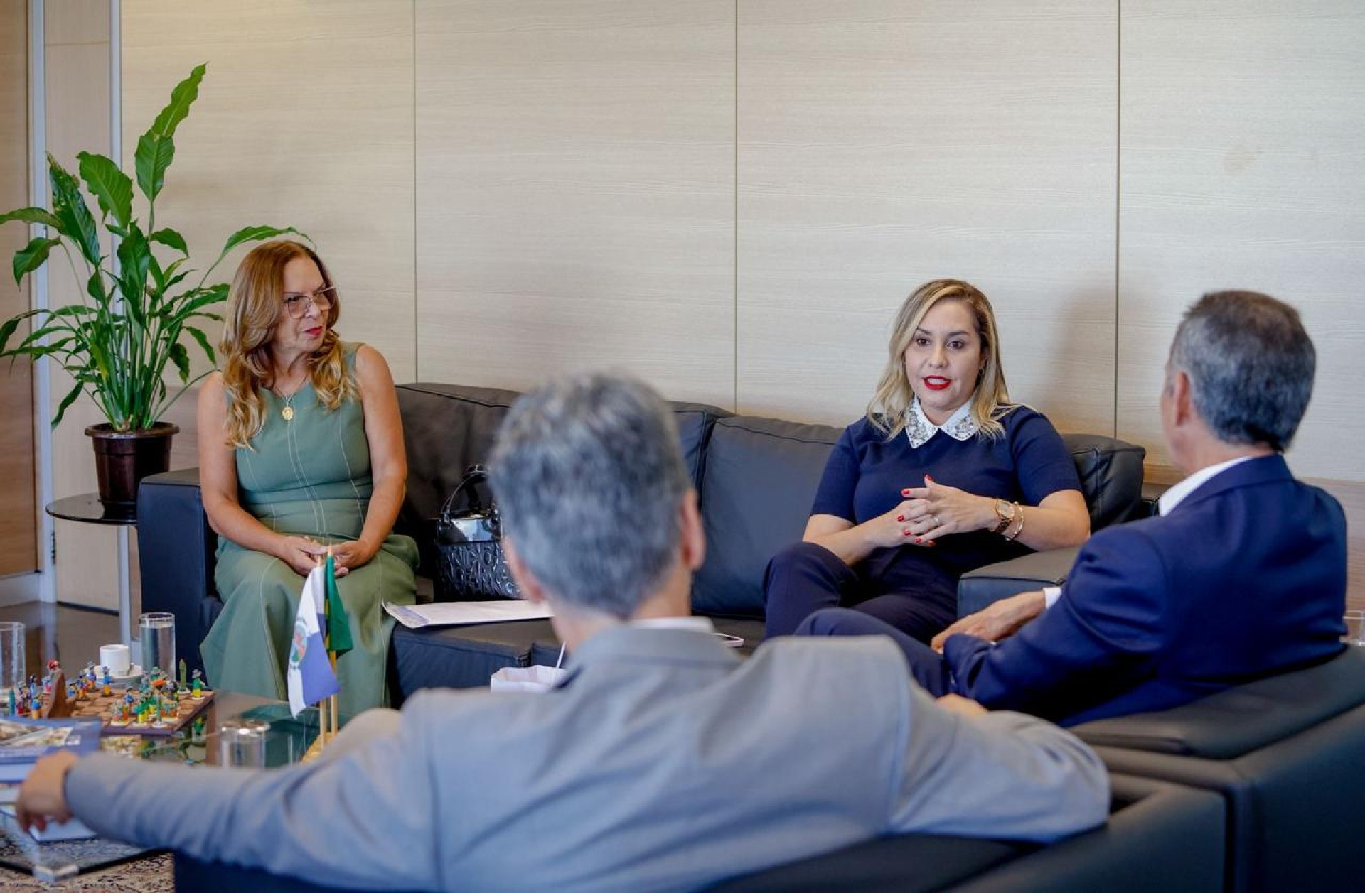 Esta foi a segunda agenda oficial da prefeita com o Ministério da Educação tratando do tema. - Reprodução/ Ascom