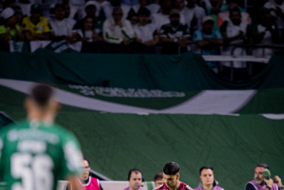 Goleiro de clube da Série A pega quatro jogos suspensão; entenda