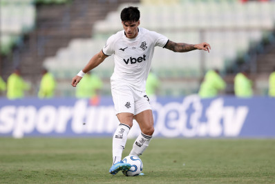 Joaquín Correa aproveita chance de titular e pode ganhar espaço no Botafogo