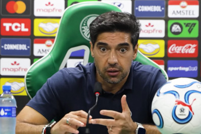 Abel Ferreira diz que é difícil 'formar jogadores e ganhar'