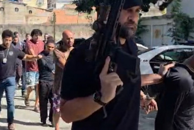 Polícia prende 12 pessoas por receptação de celular em Piedade