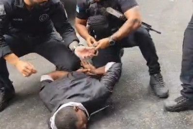 Motorista de ônibus é preso por ligação com Comando Vermelho