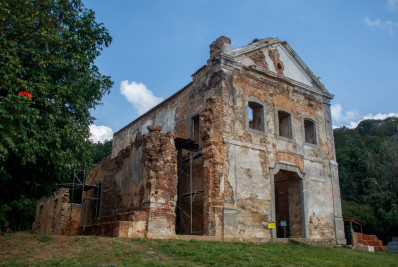 Ruínas de Igreja construída no século 18 viram símbolo de preservação histórica em Cachoeiras de Macacu